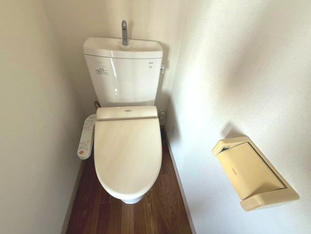 百々西町107ビル401のトイレ