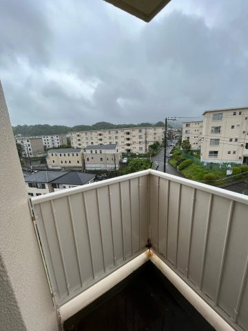 東逗子団地17号棟のバルコニー|購入時の写真です