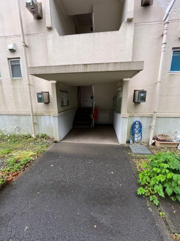 東逗子団地17号棟の外観
