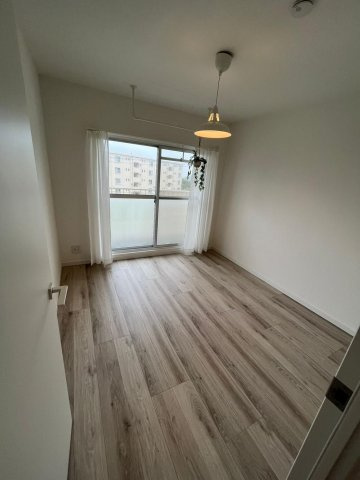 東逗子団地17号棟の洋室|購入時の写真です