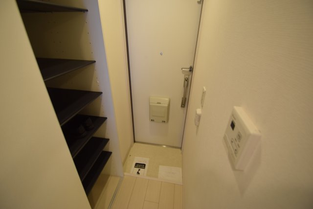 リブリ・エンジュの玄関|明るい玄関です