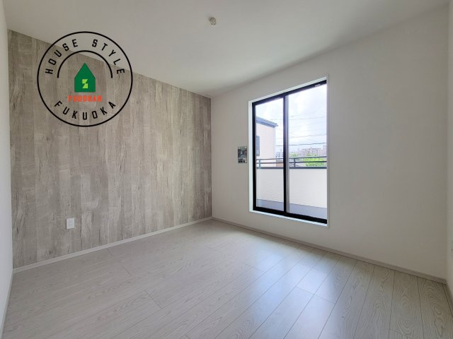 福岡市南区和田2丁目第1-2棟（1号棟）の寝室|主寝室には収納力に優れたクローゼットがありますので、お部屋もすっきり片付きます。