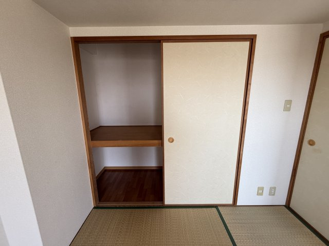 上野坂ハイツの収納