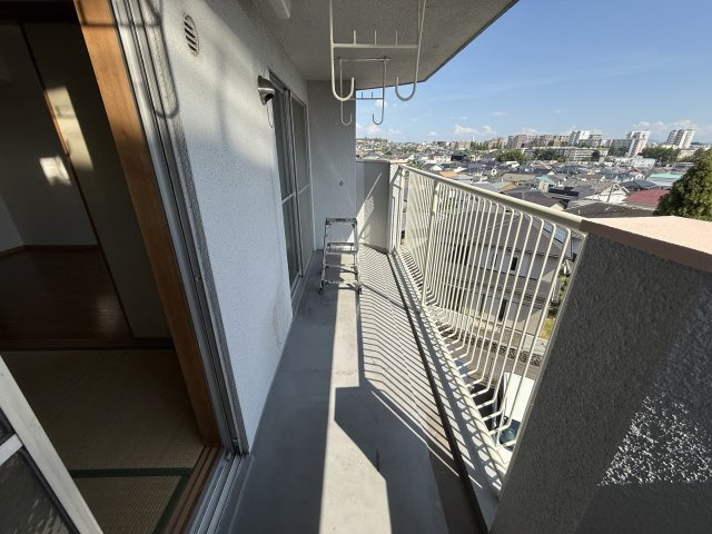 上野坂ハイツのバルコニー