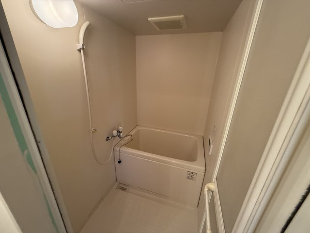上野坂ハイツの浴室