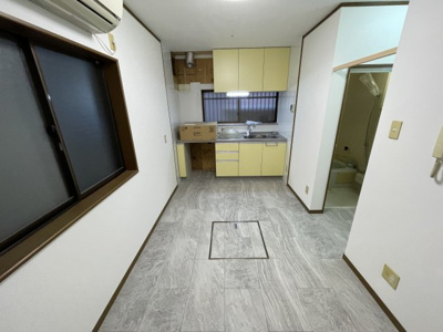 【居間・リビング】 | 西加賀屋4丁目2階建住宅