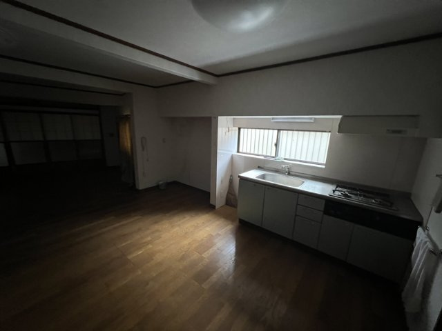 本町戸建て　国登録有形文化財の居間・リビング