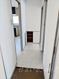 広島市安佐北区口田南１丁目のアパートの玄関