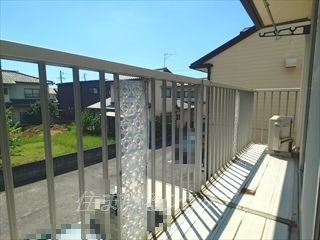 広島市安佐北区口田南１丁目のアパートのバルコニー