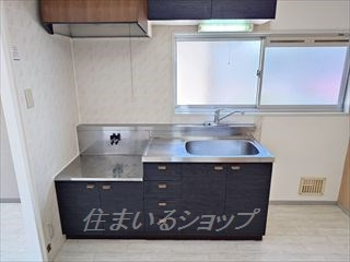 広島市安佐北区口田南１丁目のアパートのキッチン