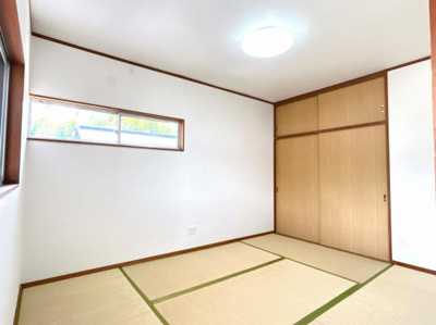 【和室】 | 光市光井5丁目戸建 | 2階南西側6帖和室