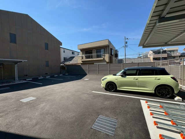 ディアレイシャス名古屋中村公園　名古屋市賃貸　仲介手数料無料の駐車場