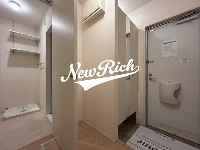 前橋市三俣町３丁目のアパートの玄関