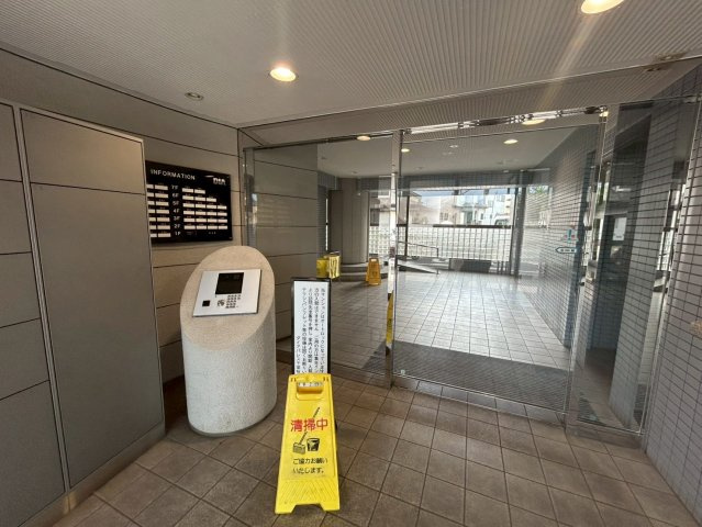 ダイアパレス千葉桜木　中古マンションのエントランス
