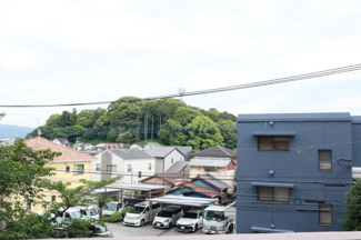 【展望】 | 前面はさえぎる高層ビルもなく、美しい青空の眺望が広がります