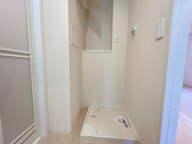 ルーク・マコーリーのその他|その他