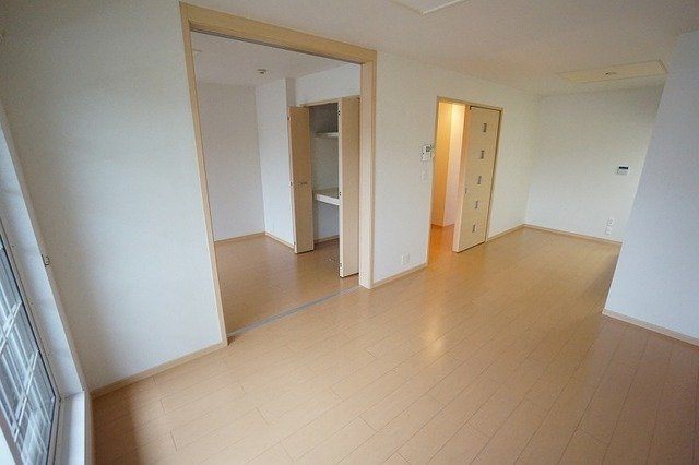 エテルノ　ハピネスＢの居間・リビング