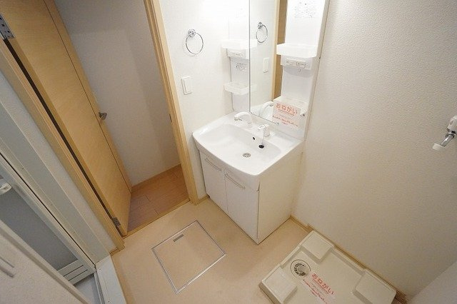 エテルノ　ハピネスＢの洗面所