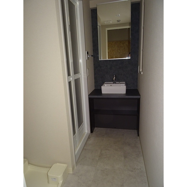 デュオフラッツ西新WESTの玄関