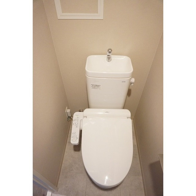 デュオフラッツ西新WESTのトイレ