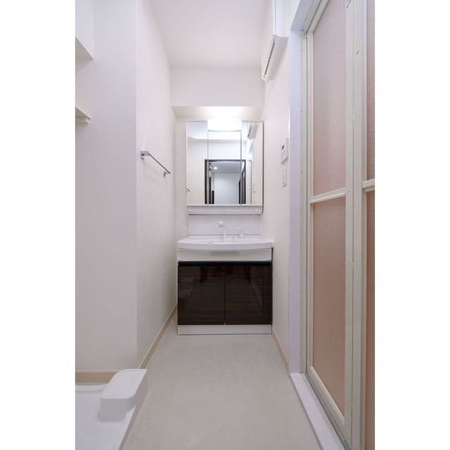 LIBTH南福岡の玄関