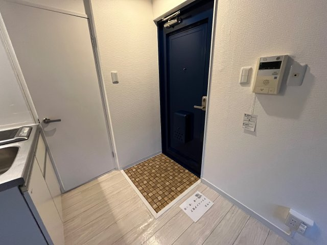 メビウス香里レジデンスの玄関