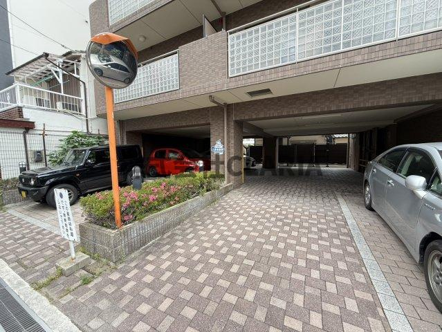 プランドールキンエー千林の駐車場