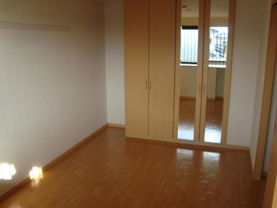 【内装】 | ハピネス | 西側洋室