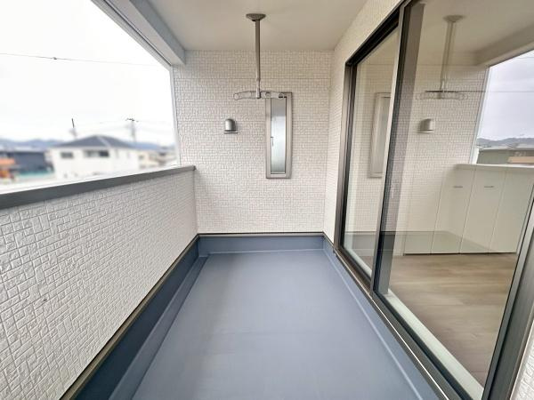 和歌山市新庄第3-4号棟　新築戸建のバルコニー