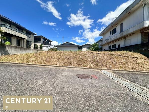 貴志川町長山　土地の前面道路含む現地写真