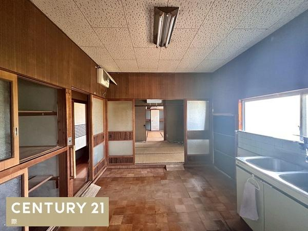 紀の川市東野　中古戸建の居間・リビング