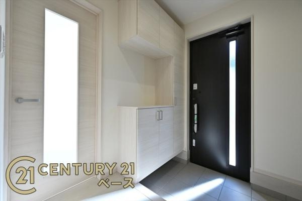 リーブルガーデン田井庄町 ２号棟 ／新築一戸建の内観：施工例|■ＴＶモニター付きインターホンで防犯対策もバッチリ！来客も一目でわかり安心です！■