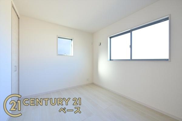 リーブルガーデン田井庄町 ２号棟 ／新築一戸建の内観：施工例|■広々としたＷＣＬを完備！大きな荷物も楽々収納！■