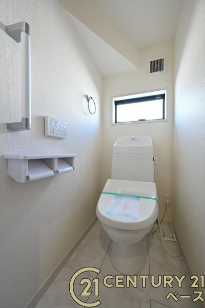 リーブルガーデン田井庄町 ４号棟 ／新築一戸建のトイレ|■現地撮影写真■
