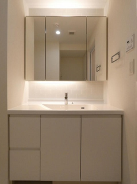 リバーレ麻布十番の洗面所