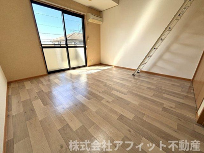 【居間・リビング】 | セジュール久松台 | 洋室8帖