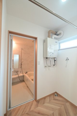 【脱衣所】 | 黒石市住吉町　中古住宅　築4年