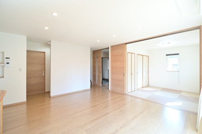 【内装】 | 黒石市住吉町　中古住宅　築4年