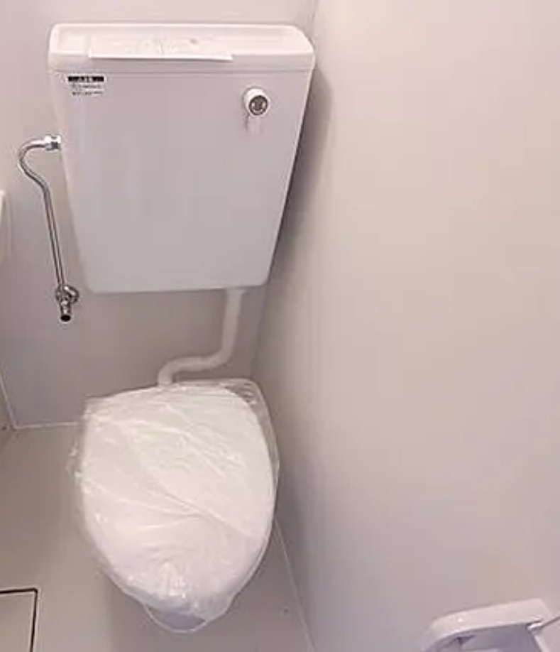 神戸市垂水区東舞子町　満室稼働中　一棟売マンションのトイレ