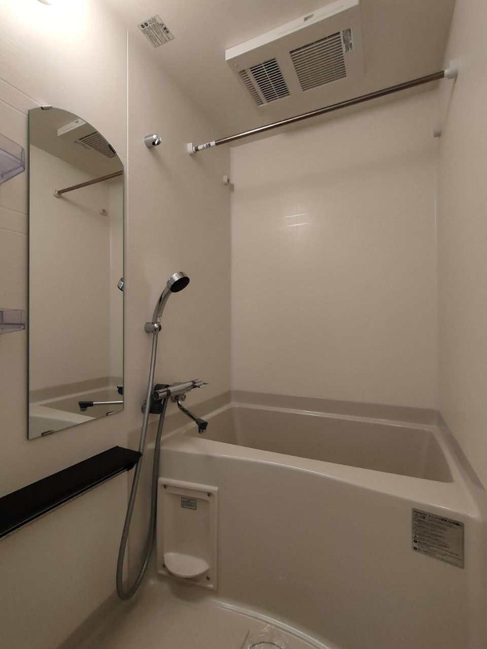 ディアレイシャス上前津　名古屋市賃貸　仲介手数料無料の浴室
