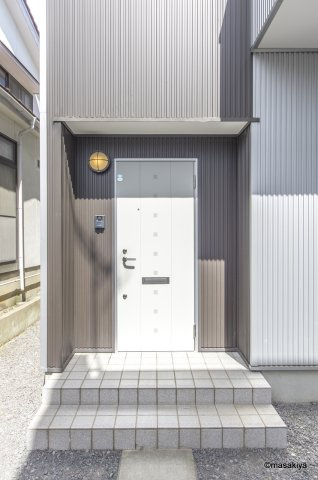 ドリームハウス吉田のエントランス