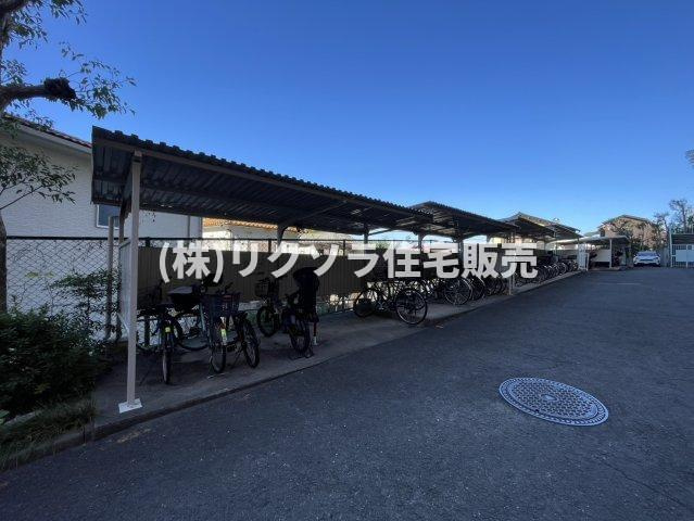ライオンズマンション枚方の駐輪場|■物件内覧・資金計画相談・住宅ローン相談、リフォーム相談、お問合せ受付中■
※当日・翌日のご内覧、ご相談はお電話でのお問合せがスムーズです！