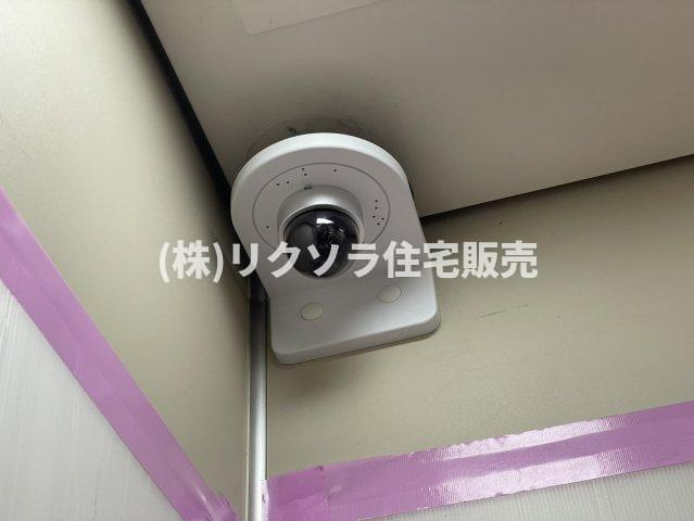 ライオンズマンション枚方の防犯設備|防犯カメラ
■物件内覧・資金計画相談・住宅ローン相談、リフォーム相談、お問合せ受付中■
※当日・翌日のご内覧、ご相談はお電話でのお問合せがスムーズです！