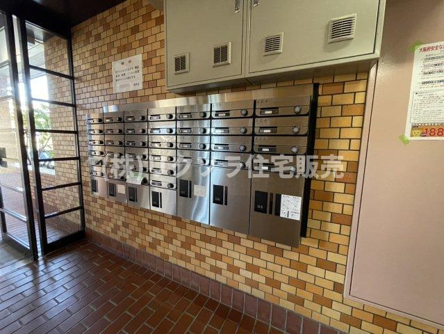 ライオンズマンション枚方の設備|集合ポスト
■物件内覧・資金計画相談・住宅ローン相談、リフォーム相談、お問合せ受付中■
※当日・翌日のご内覧、ご相談はお電話でのお問合せがスムーズです！