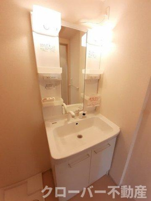 【洗面所】 | カーサ・フィオーレＥ