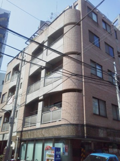 【外観】 | 落ち着いた雰囲気のタイル張り外観です