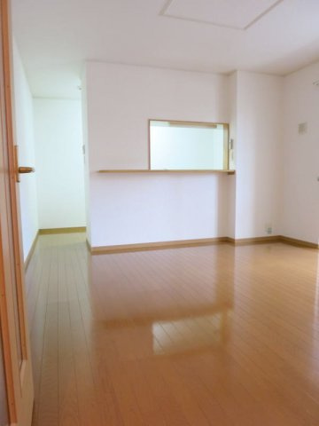 サンゼファー　　 刈谷市近郊の賃貸はクラスホームの設備|ゆったり過ごせるリビングです