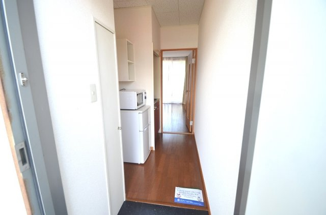 レオパレスクレセント二日市の玄関|設備・仕様については異なる場合がございます。