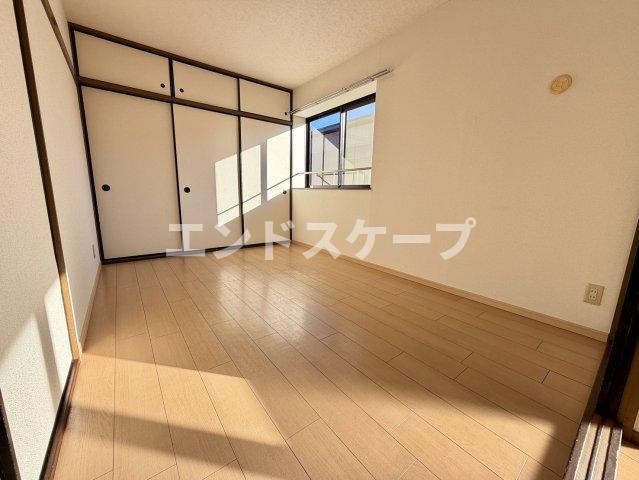 エストセゾンの居間・リビング|高崎、前橋のお部屋探しはエンドスケープまで！お客様の理想お聞かせ下さい♪