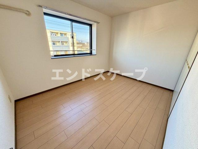 エストセゾンの居間・リビング|高崎、前橋のお部屋探しはエンドスケープまで！お客様の理想お聞かせ下さい♪